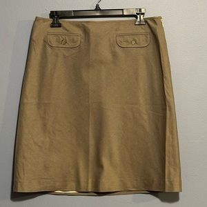 This is super cute with the front pockets!